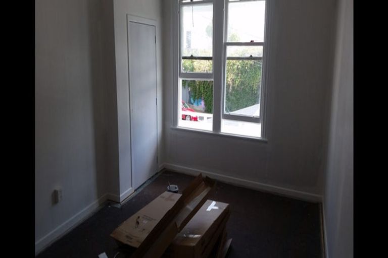 Photo of property in 25 Hall Street, Newtown, Wellington, 6021