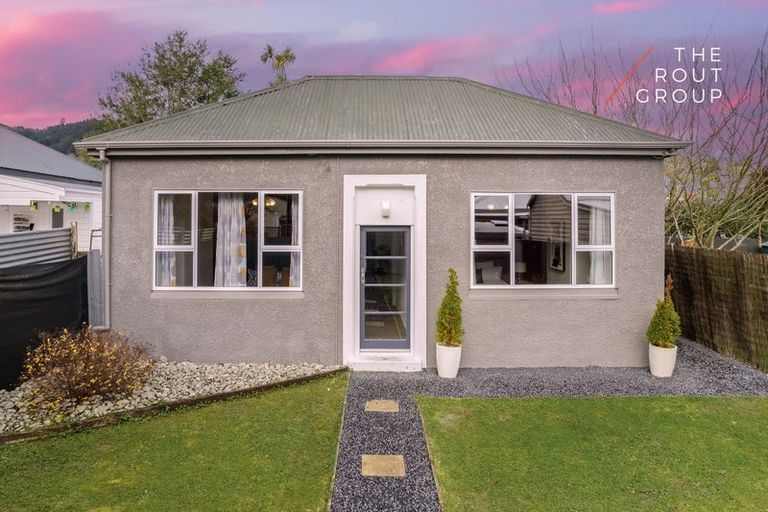 Photo of property in 8 Coburn Avenue, North East Valley, Dunedin, 9010