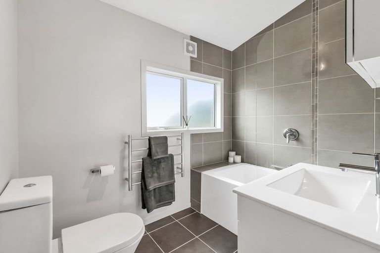 Photo of property in 46 Hastings Street, Southbridge, 7602