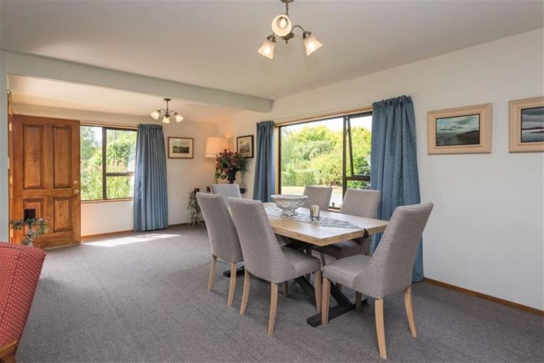 Photo of property in 2 Terrace Road, Leithfield, Amberley, 7481