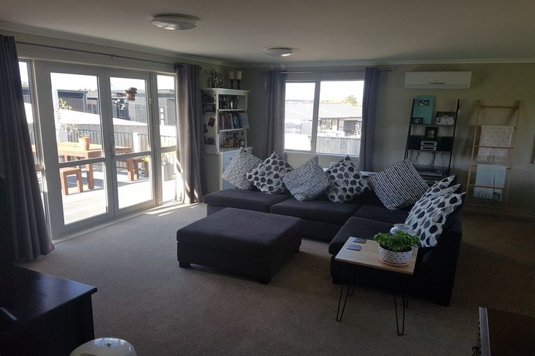 Photo of property in 12 Poplar Grove, Feilding, 4702