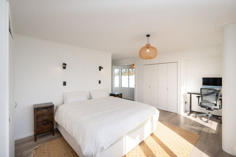 Photo of property in 225 Clifton Road, Te Awanga, 4102