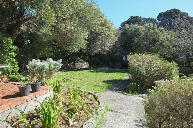 Photo of property in 4/230 The Terrace, Wellington Central, Wellington, 6011