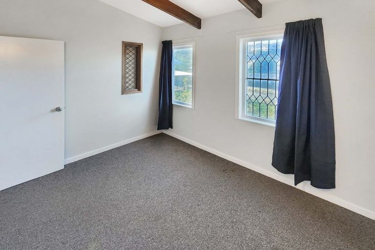 Photo of property in 66 Owhiro Bay Parade, Owhiro Bay, Wellington, 6023