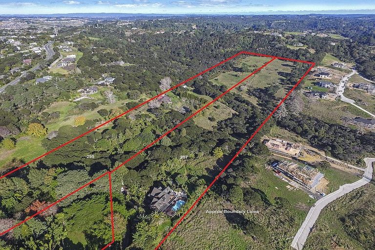 Photo of property in 295 Glenvar Road, Long Bay, Auckland, 0630