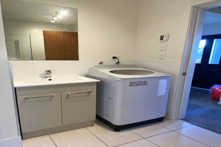 Photo of property in 13a Upper Lewisville Terrace, Thorndon, Wellington, 6011