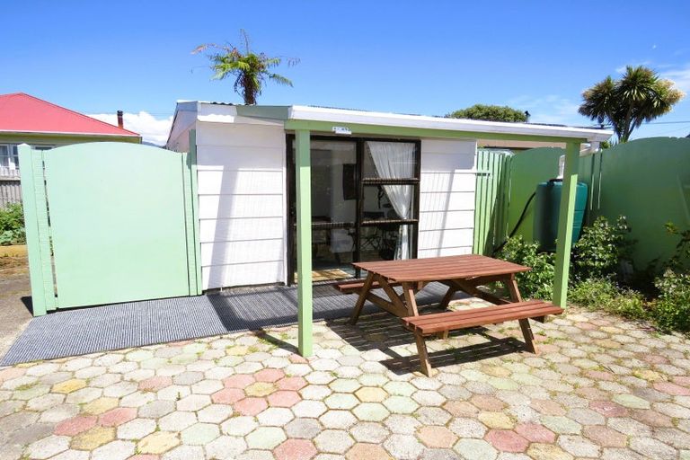 Photo of property in 2 Mclaughlins Lane, Westport, 7825