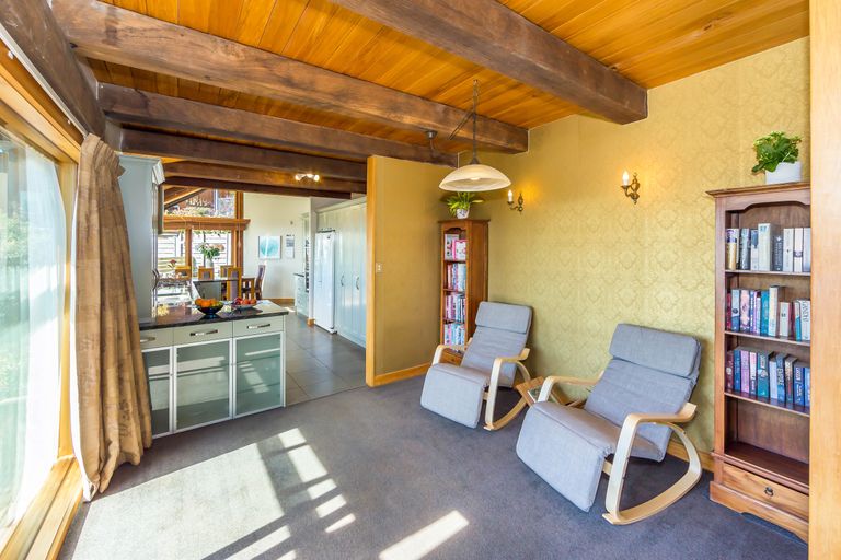 Photo of property in 5 Amherst Place, Cashmere, Christchurch, 8022