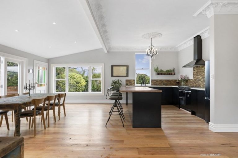 Photo of property in 75 Ironside Road, Johnsonville, Wellington, 6037