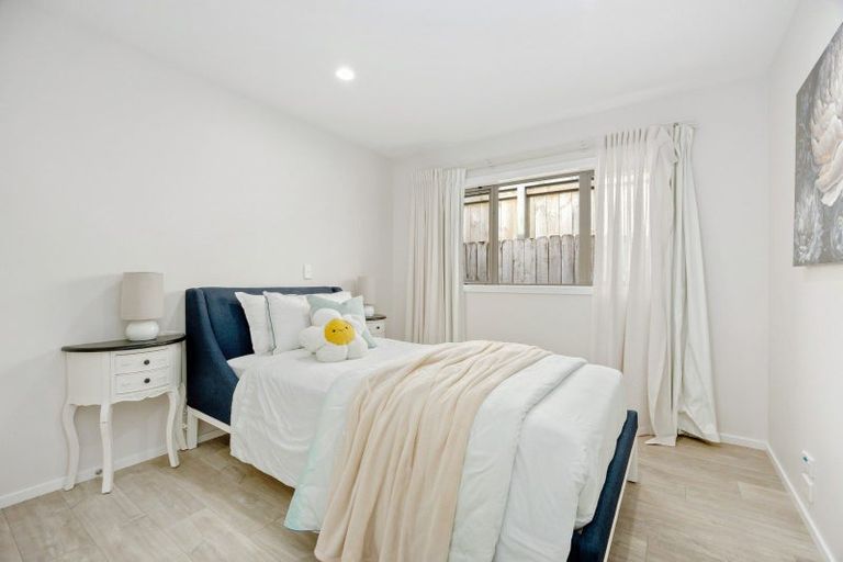 Photo of property in 39 Scarlet Oak Drive, Schnapper Rock, Auckland, 0632