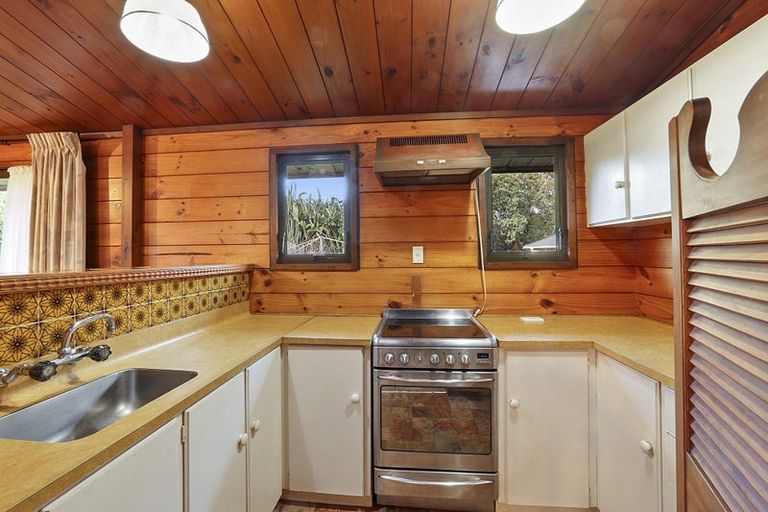 Photo of property in 123 Poplar Grove, Westown, New Plymouth, 4310