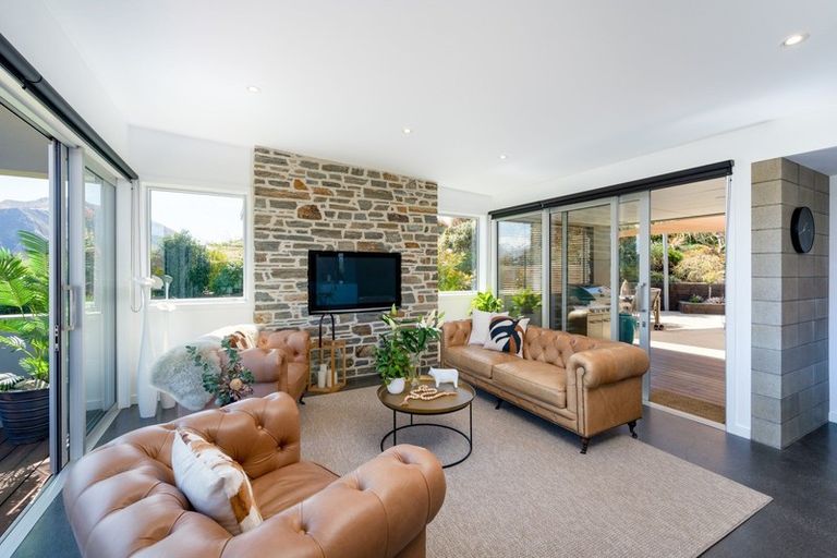 Photo of property in 27 Ridgecrest, Wanaka, 9305