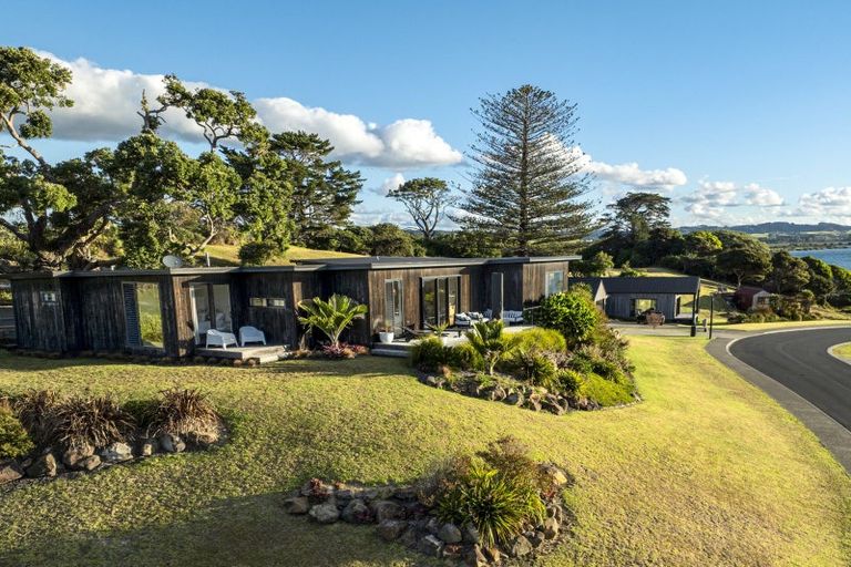 Photo of property in 140 Estuary Drive, Mangawhai Heads, Mangawhai, 0505