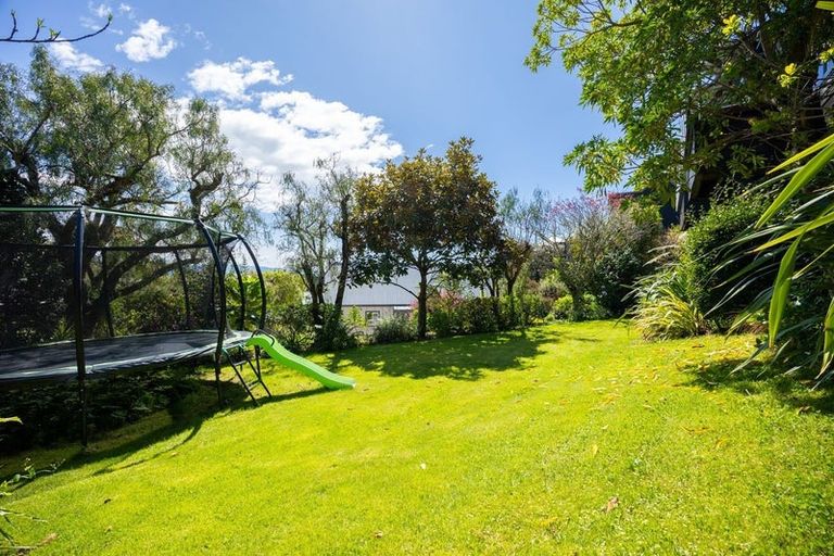 Photo of property in 2 The Cliffs, Britannia Heights, Nelson, 7010