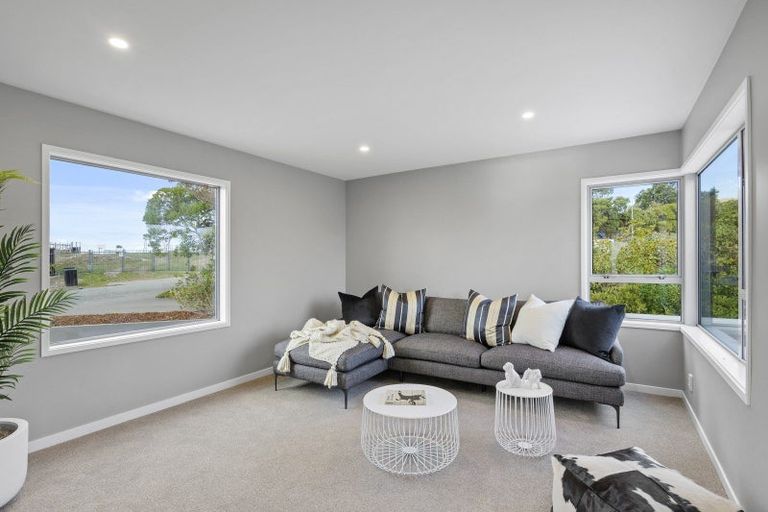 Photo of property in 283 Cannon Hill Crescent, Mount Pleasant, Christchurch, 8081