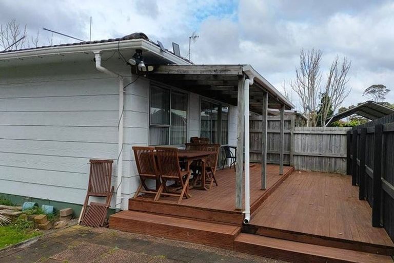 Photo of property in 1/29 Mon Desir Place, Manurewa, Auckland, 2102