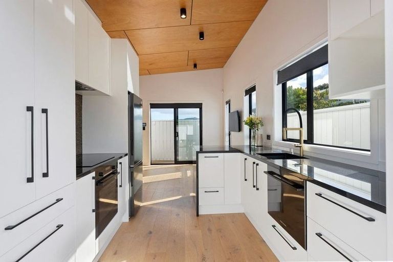 Photo of property in 57 Manly Street, Paraparaumu Beach, Paraparaumu, 5032