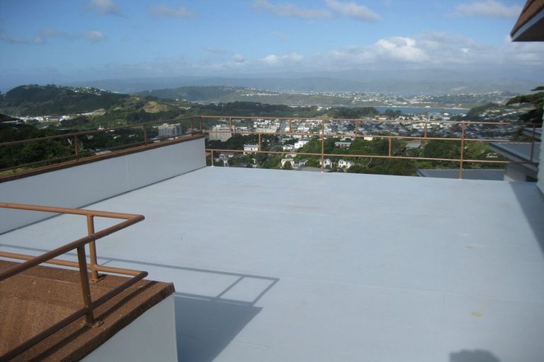 Photo of property in 57 Mills Road, Brooklyn, Wellington, 6021