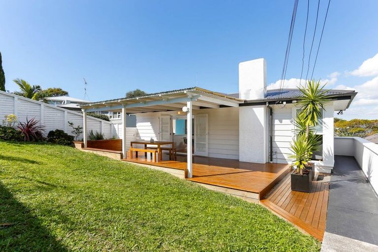 Photo of property in 11 Mount Taylor Drive, Glendowie, Auckland, 1071