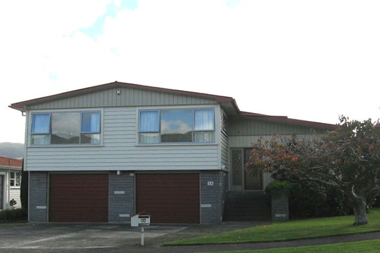 Photo of property in 23 Holyoake Crescent, Avalon, Lower Hutt, 5011