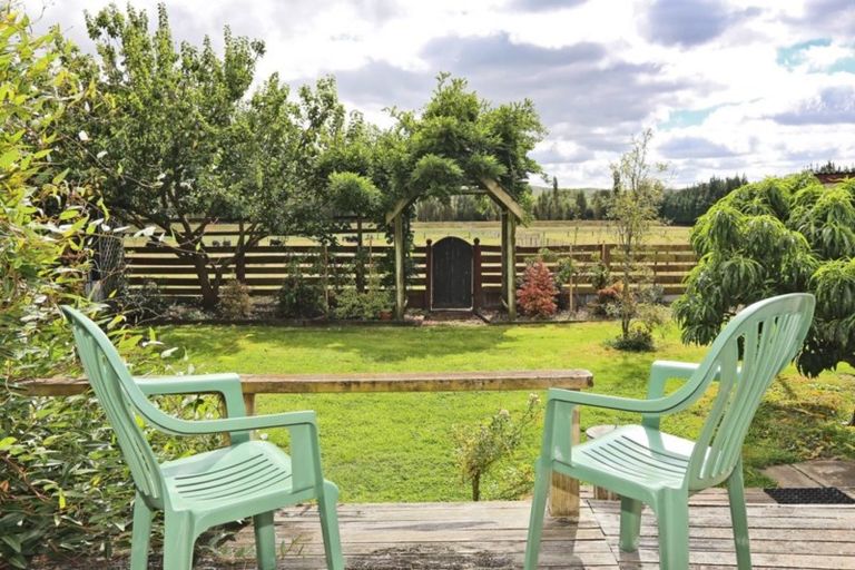 Photo of property in 2466 Takapau Road, Waipukurau, 4281