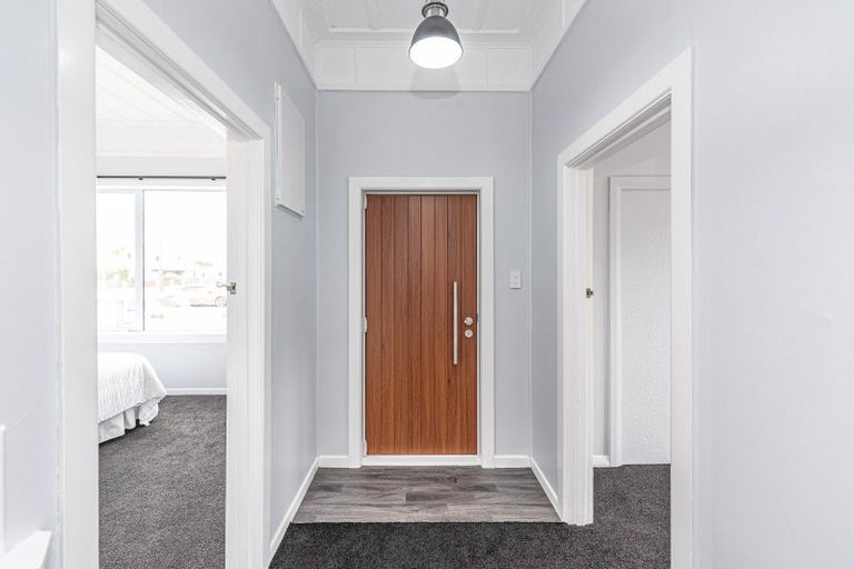 Photo of property in 14 Lowther Street, Whanganui, 4500