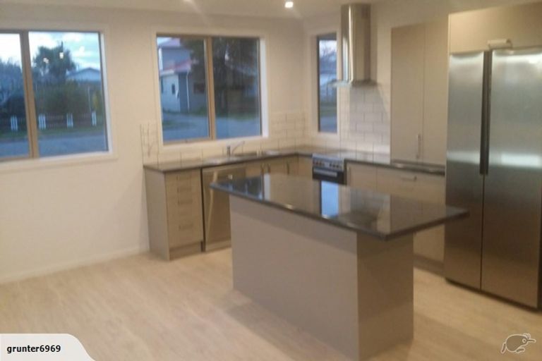 Photo of property in 51a Queen Street, Otautau, 9610