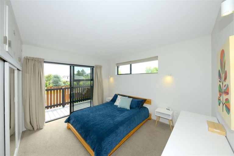 Photo of property in 4 Kingham Place, Avonhead, Christchurch, 8042