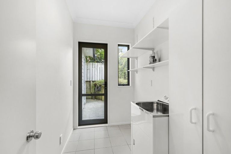 Photo of property in 4 Edington Grove, Churton Park, Wellington, 6037