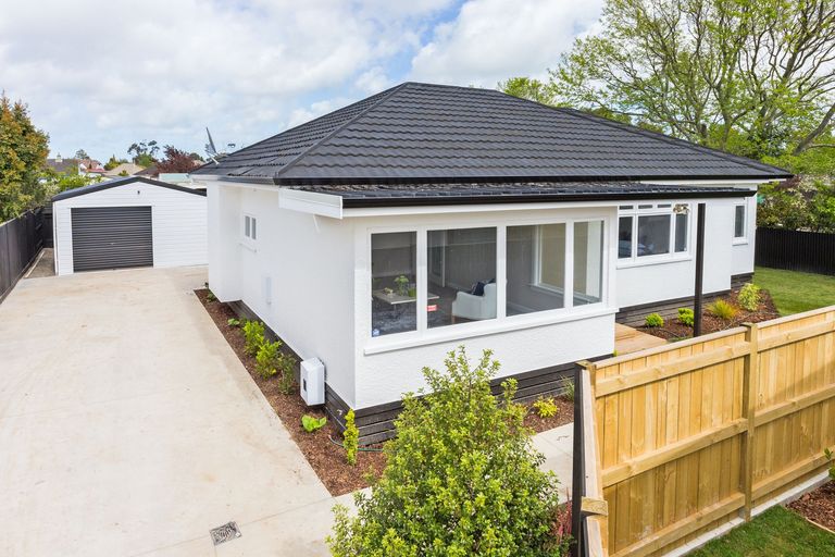 Photo of property in 39 Karina Terrace, Roslyn, Palmerston North, 4414