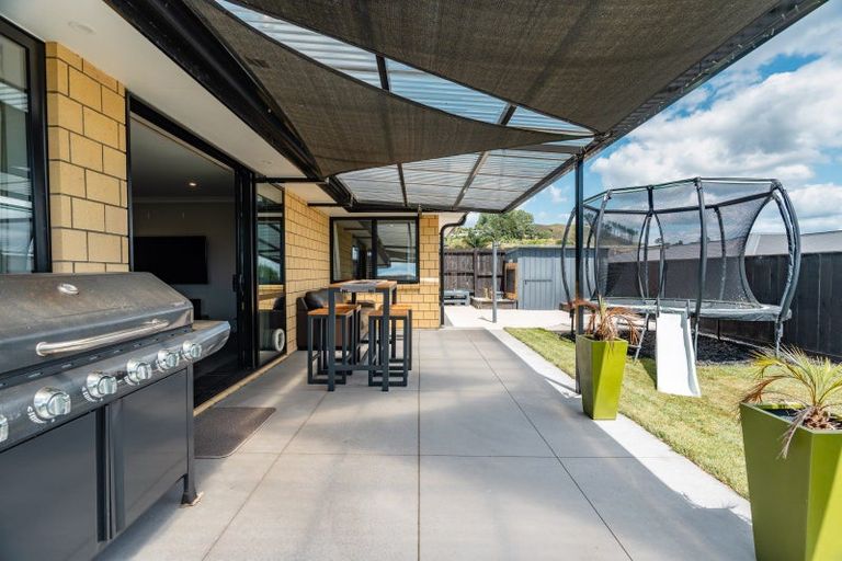 Photo of property in 198 Waikite Road, Welcome Bay, Tauranga, 3175