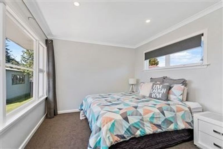 Photo of property in 16 Everest Street, Burnside, Christchurch, 8053