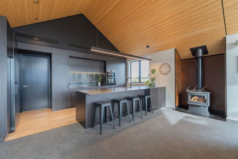 Photo of property in 6 Ralph Moir Drive, Te Anau, 9679