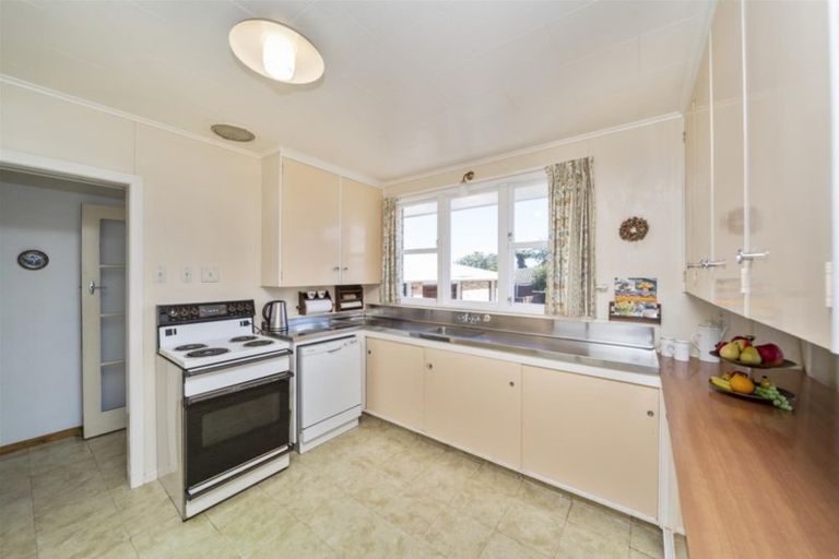 Photo of property in 93 Waihi Road, Hawera, 4610