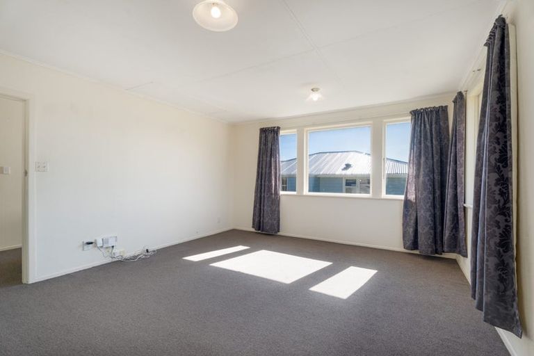 Photo of property in 101 Sievers Grove, Cannons Creek, Porirua, 5024