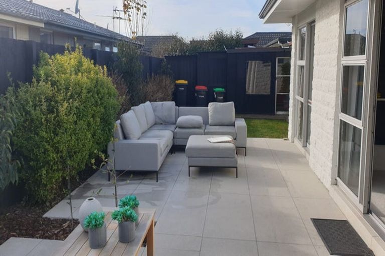 Photo of property in 1/15 Edgeware Road, St Albans, Christchurch, 8014