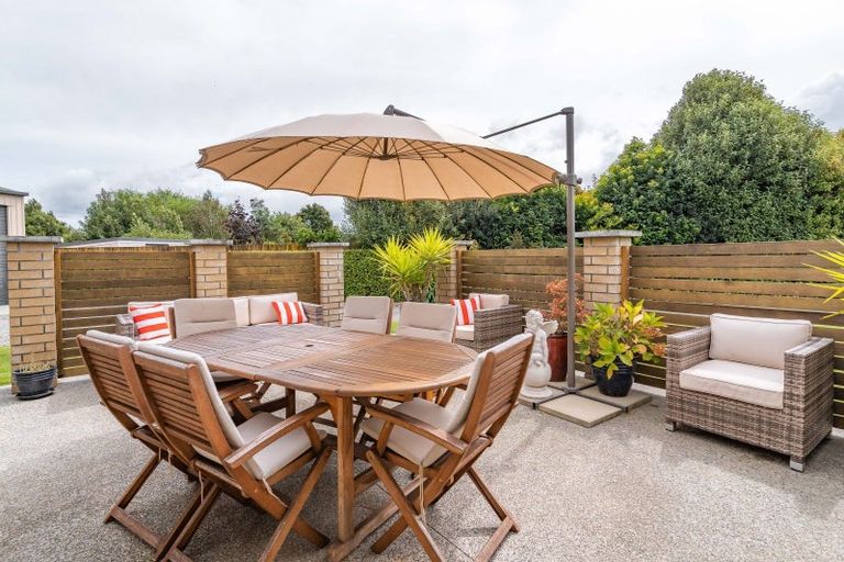 Photo of property in 3 Camellia Lane, Carterton, 5713