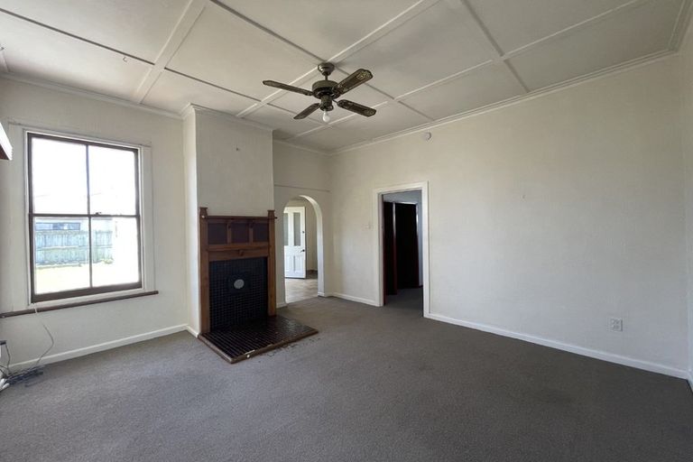 Photo of property in 404 Lyndon Road East, Hastings, 4122