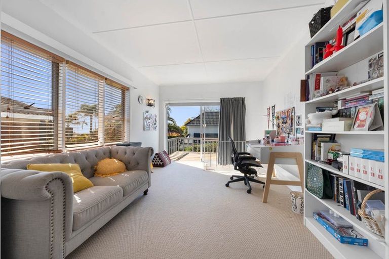 Photo of property in 1/184 Bucklands Beach Road, Bucklands Beach, Auckland, 2012