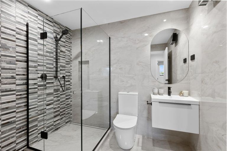 Photo of property in 66 Hackthorne Road, Cashmere, Christchurch, 8022