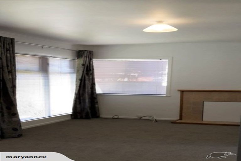 Photo of property in 186 Forrest Hill Road, Forrest Hill, Auckland, 0620