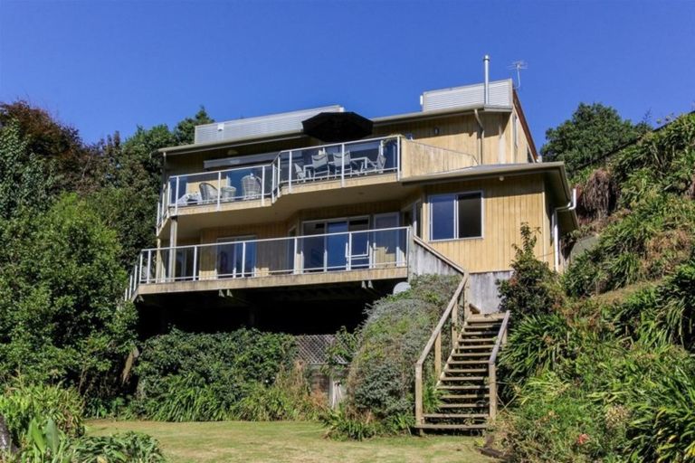 Photo of property in 15 Shortland Street, Lower Vogeltown, New Plymouth, 4310