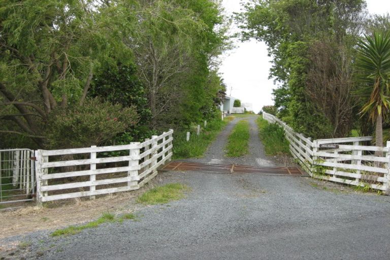Photo of property in 1692 Kaipara Hills Road, Kaipara Flats, Warkworth, 0984