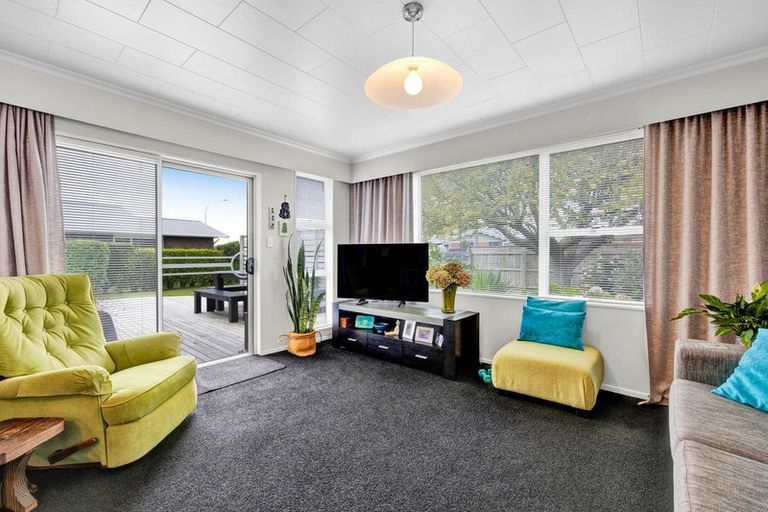 Photo of property in 15 Davidson Street, Hawera, 4610