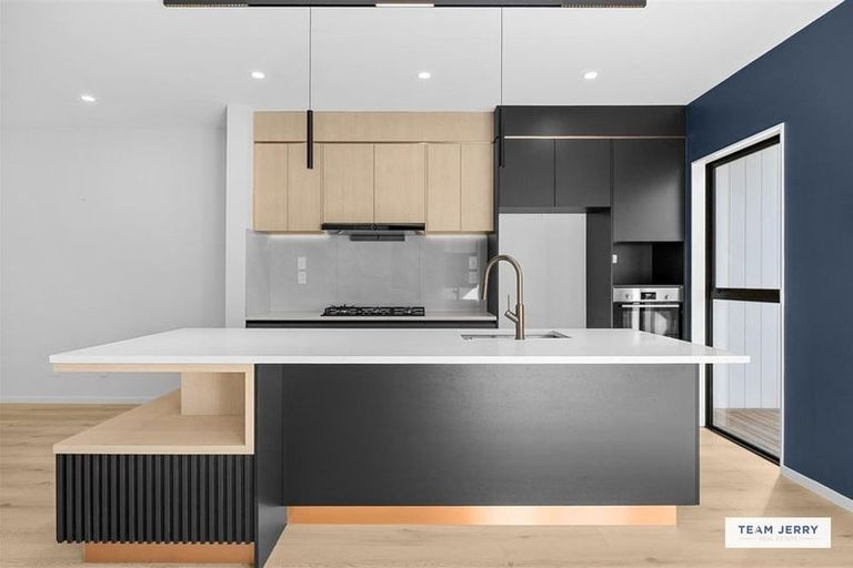 Photo of property in 339b Bucklands Beach Road, Bucklands Beach, Auckland, 2012