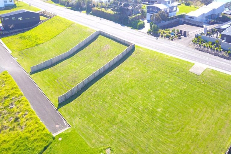 Photo of property in 13 Milky Way, Langs Beach, 0582