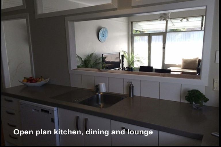 Photo of property in 11 Tane Street, New Lynn, Auckland, 0600