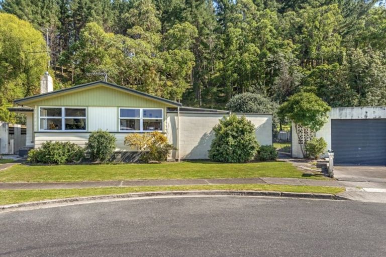 Photo of property in 14 Justin Street, Mangapapa, Gisborne, 4010