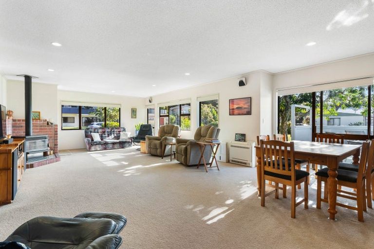 Photo of property in 116 Park Avenue, Whangamata, 3620