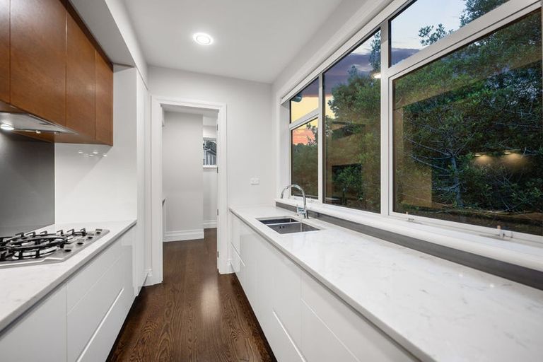 Photo of property in 51 Blacks Road, Greenhithe, Auckland, 0632